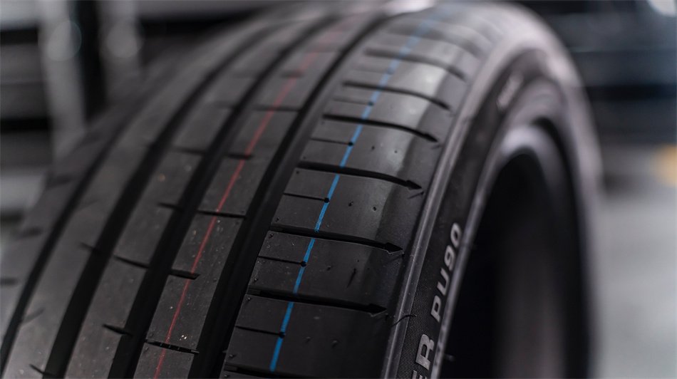 PRAXENT UHP Series · Precision, Power, and Pure Control